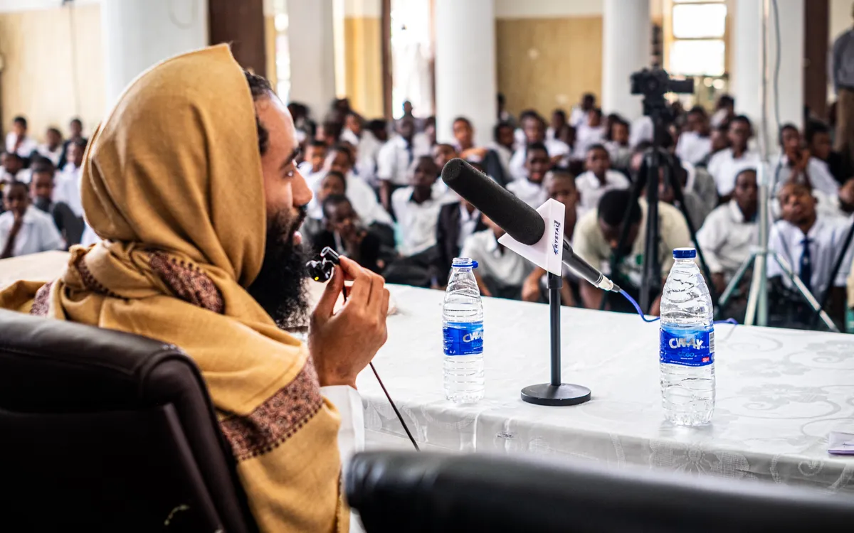 A school visit during the campus tour